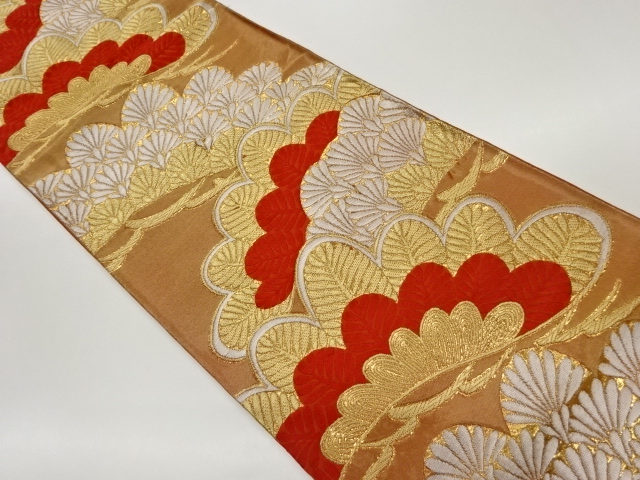 金通し松模様織出し袋帯